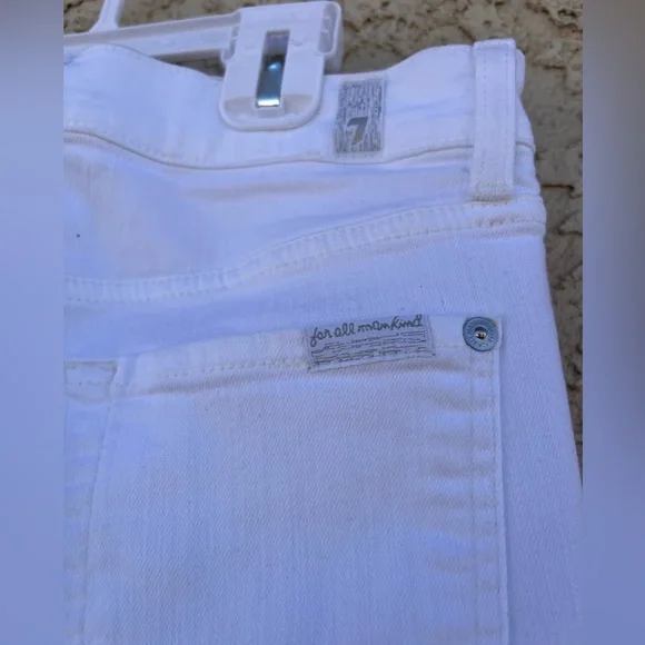7 for all Mankind NWOT Women's White Jeans - Picture 5 of 10